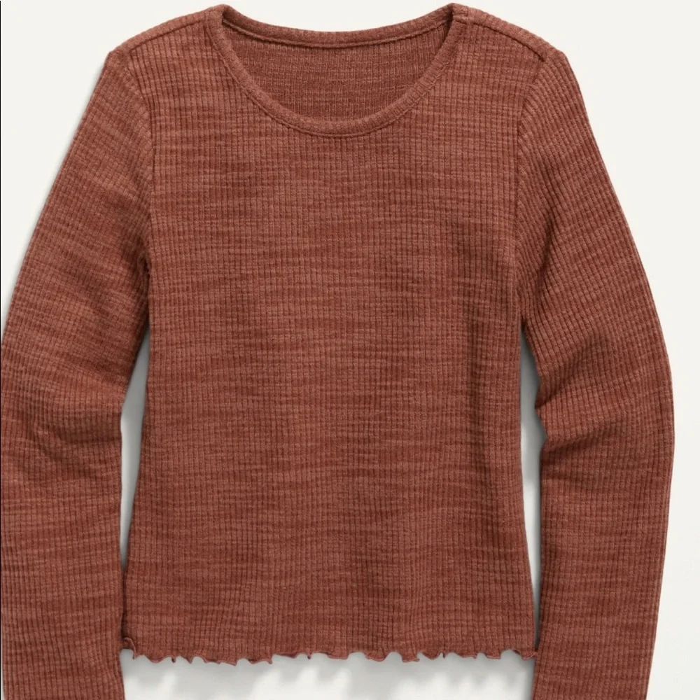 Girl’s size 8 long sleeve crew neck long sleeves lettuce hem